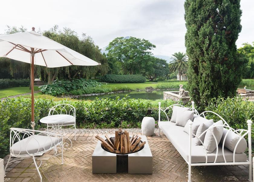 Sacatepequez Antigua Guatemala Terrace