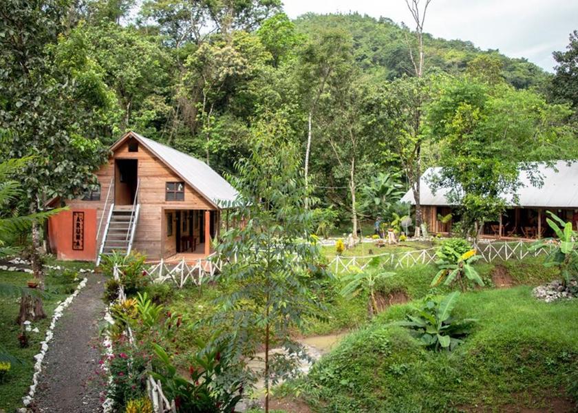 Alta Verapaz San Agustin Lanquin Exterior Detail