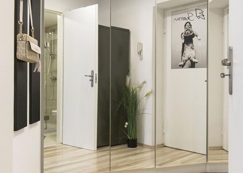  Budapest Interior Entrance