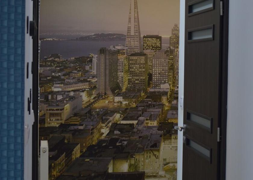  Debrecen Interior Entrance