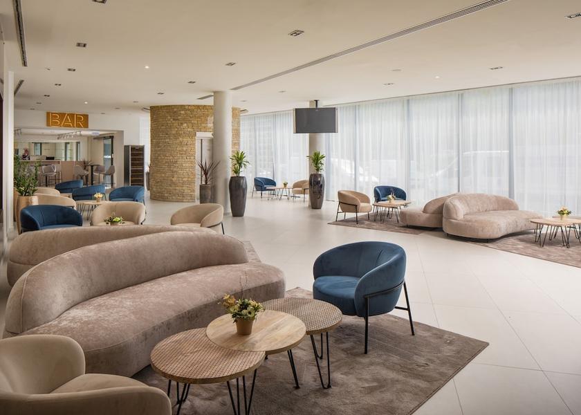 Sopron Lobby