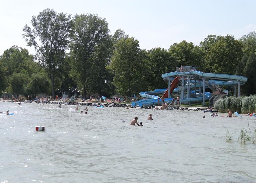  Balatonfured Beach