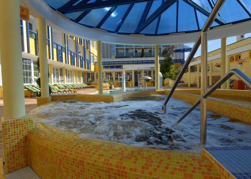  Hajduszoboszlo hot tub