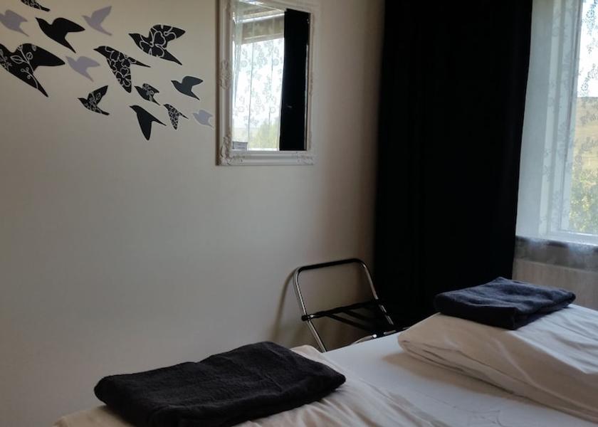 Northeast Region Laugar Room