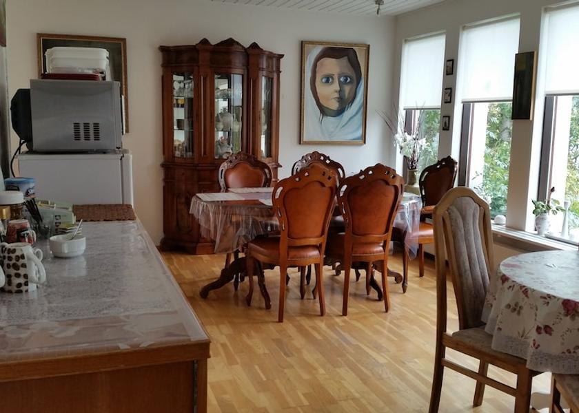 Northeast Region Laugar Breakfast Area