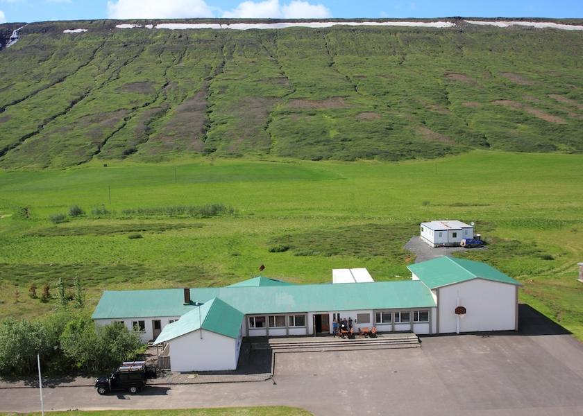 Northeast Region Laugar Exterior Detail