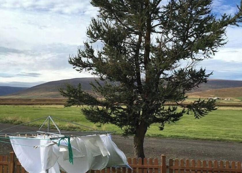 Northeast Region Laugar Facade