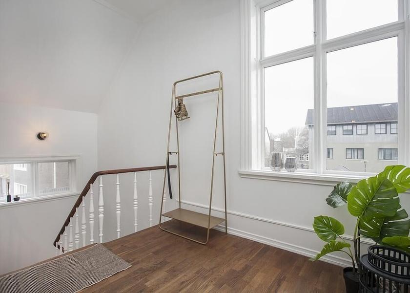 Southern Peninsula Reykjavik Interior Entrance