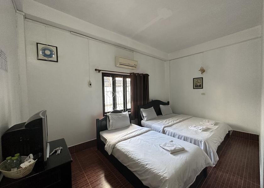  Vang Vieng Room