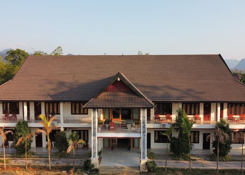  Vang Vieng Exterior Detail