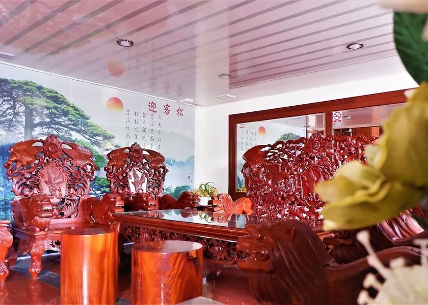  Vientiane Exterior Detail