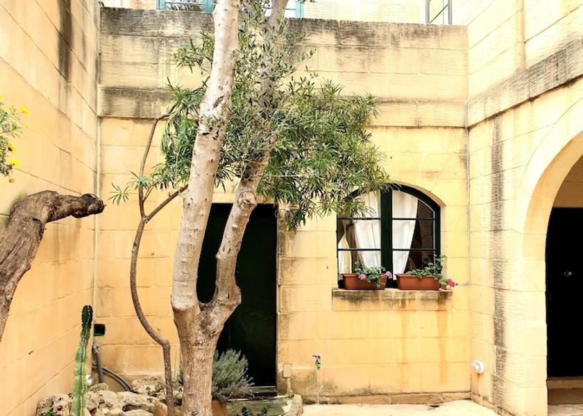  Gharb Exterior Detail