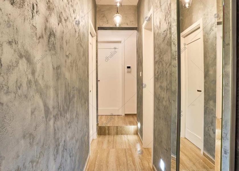  St. Paul's Bay Interior Entrance