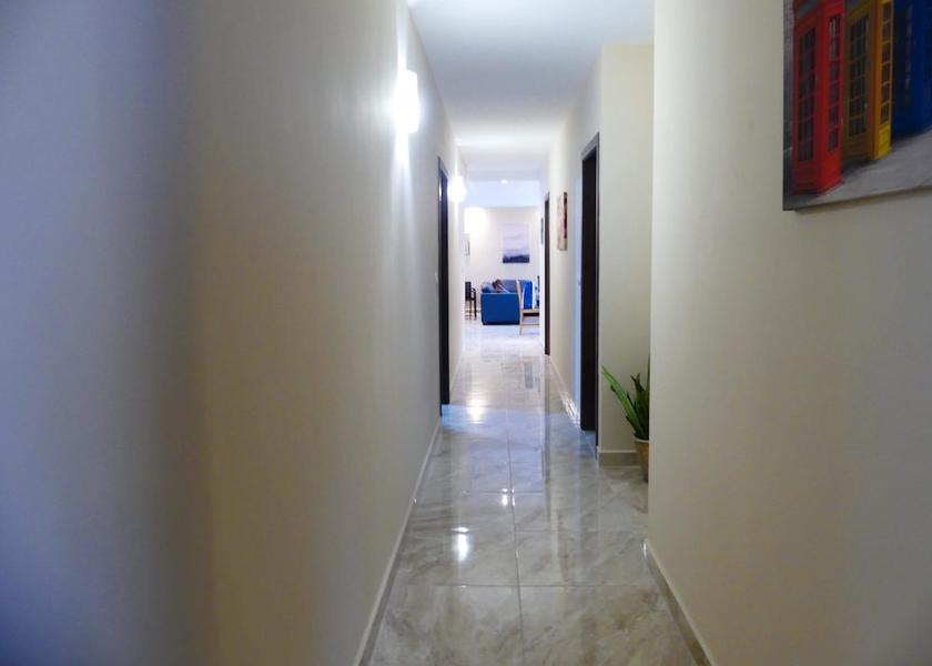  Swieqi Interior Entrance