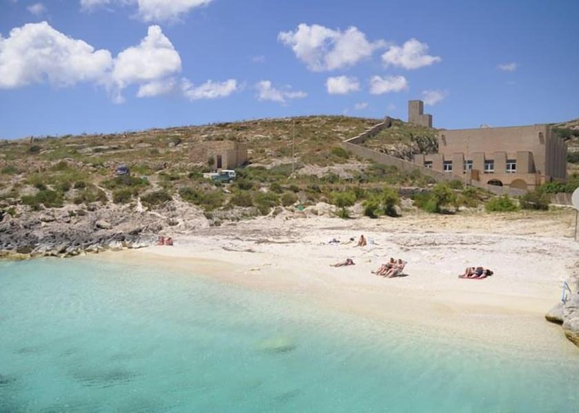  Swieqi Beach