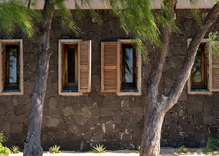 MU Roches Noires Facade