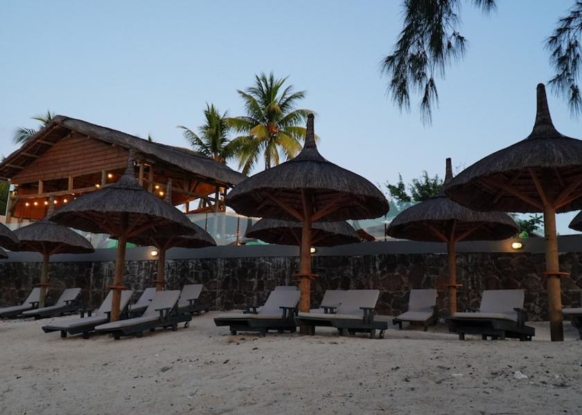  Mont Choisy Beach