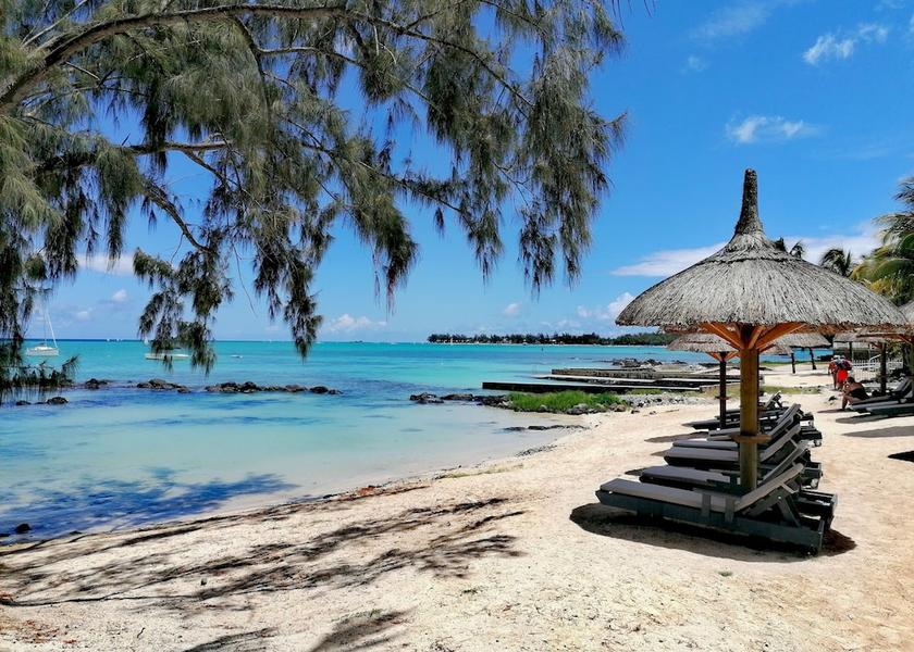 Mont Choisy Beach