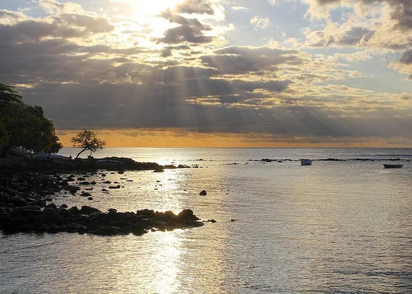 MU Flic-en-Flac Beach