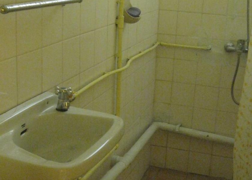 MU Flic-en-Flac Bathroom