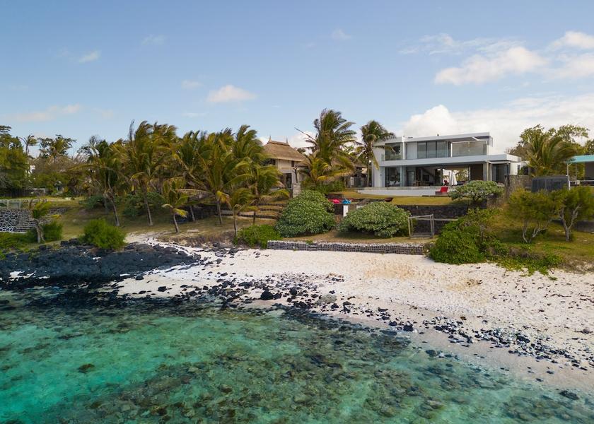 MU Poste Lafayette Beach