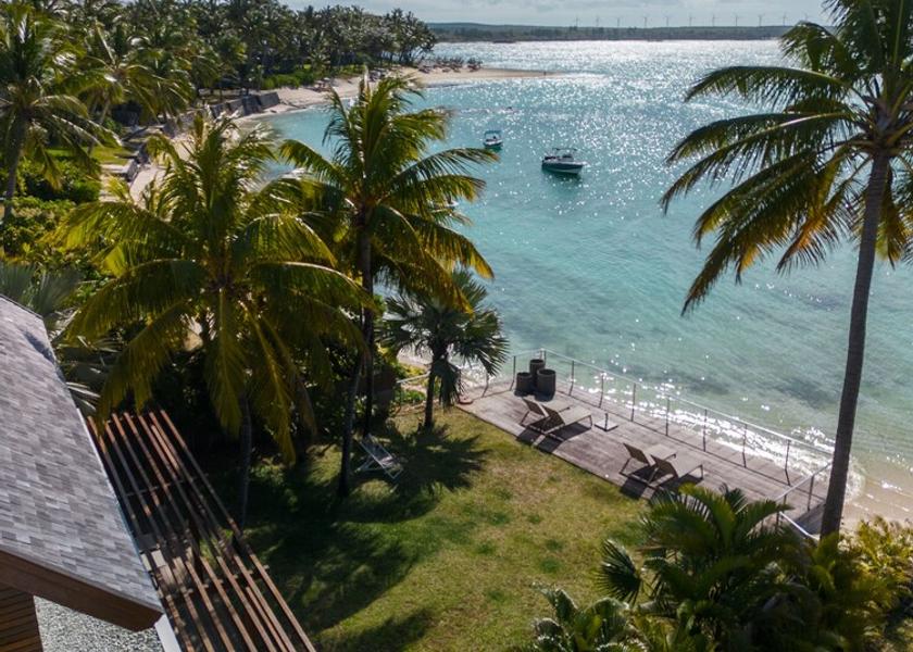 MU Belle Mare Aerial View