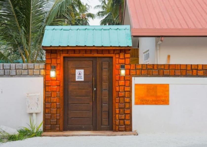 Kaafu Atoll Thulusdhoo Island Exterior Detail