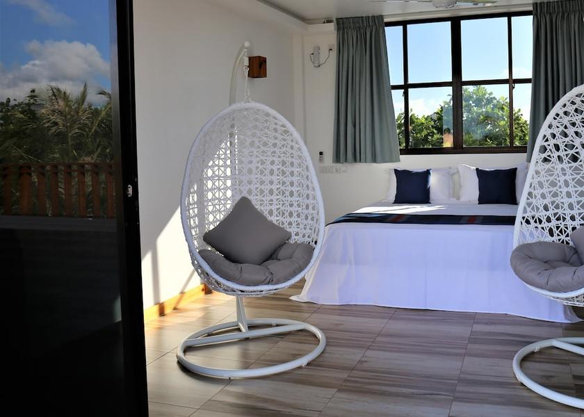 Kaafu Atoll Thulusdhoo Island Exterior Detail