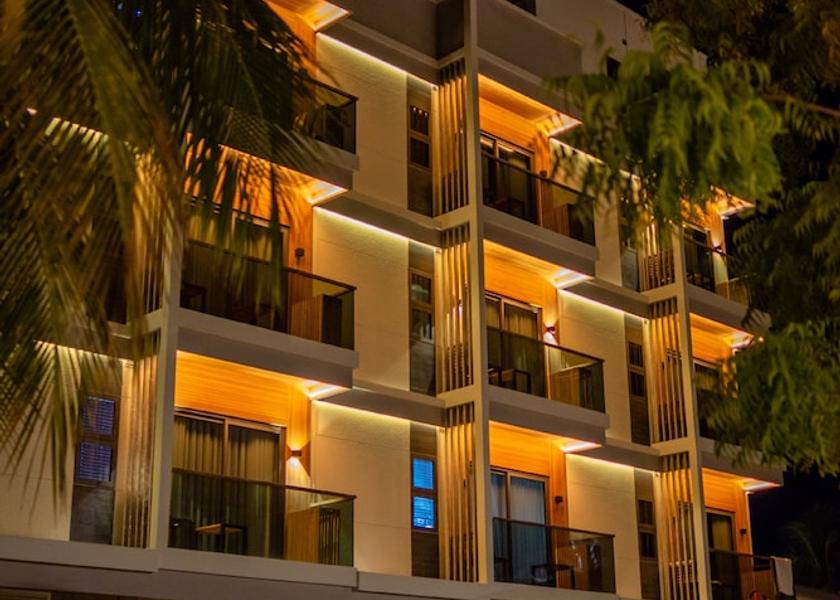 MV Fuvahmulah Exterior Detail