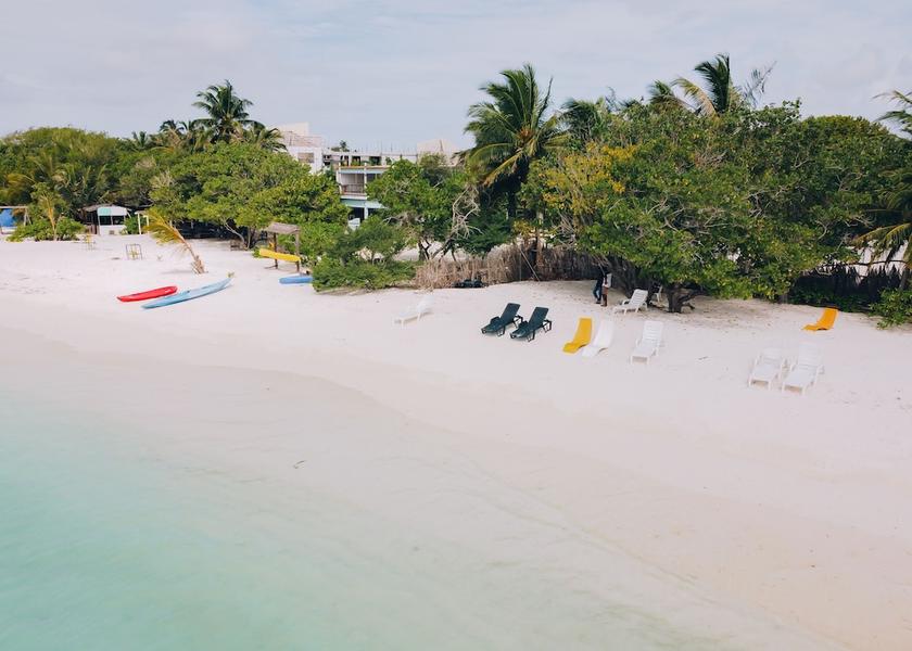Kaafu Atoll Himmafushi Beach