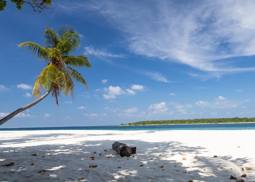MV Maalhos Exterior Detail