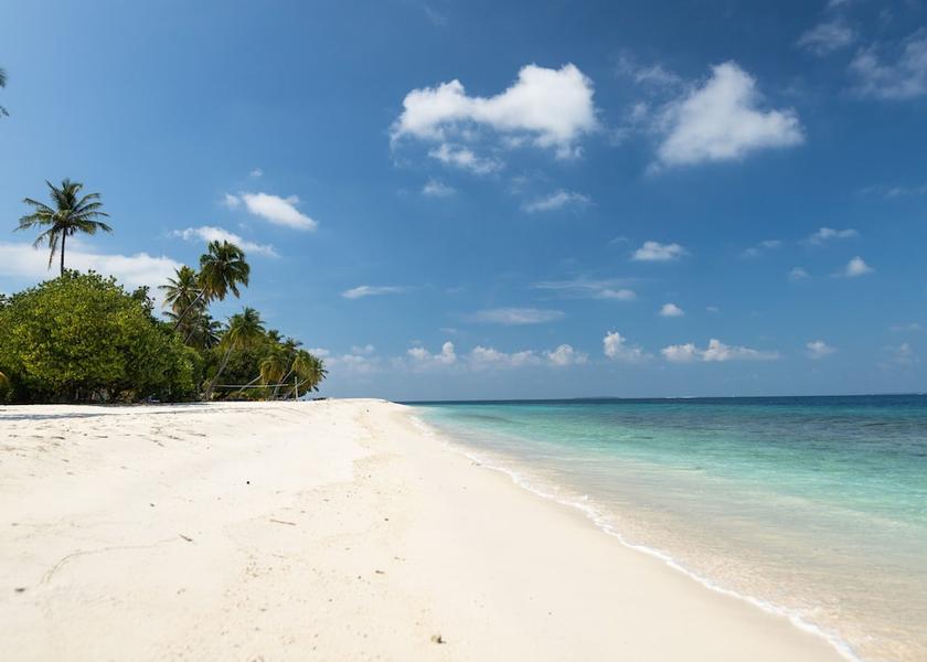 MV Maalhos Exterior Detail