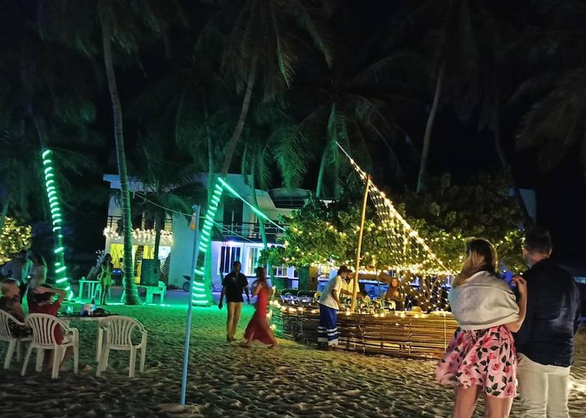 MV Maalhos Exterior Detail