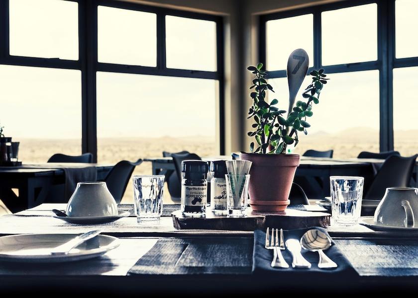  Solitaire Restaurant