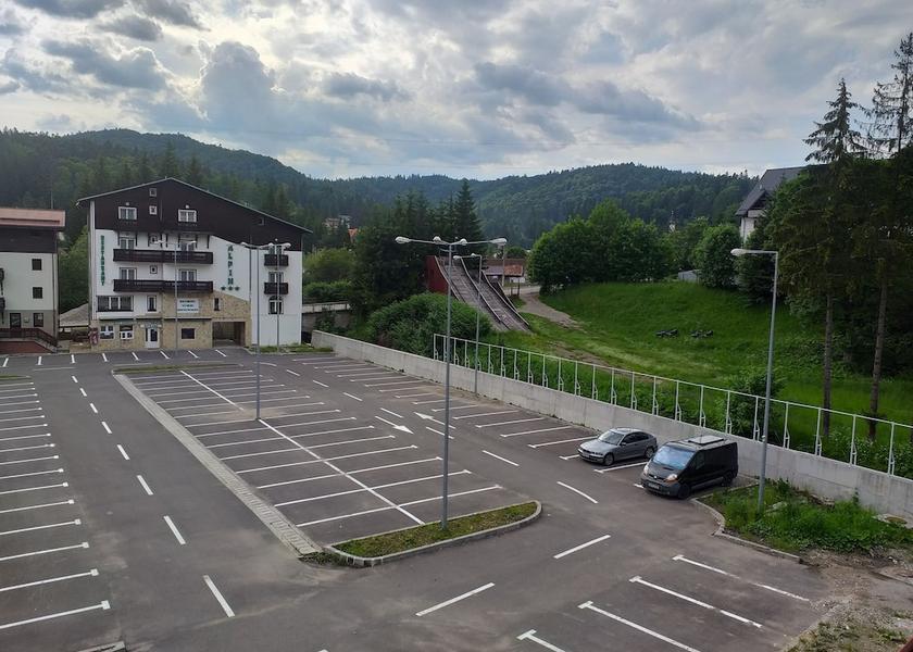  Predeal Exterior Detail