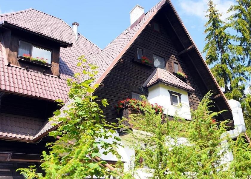  Predeal Exterior Detail