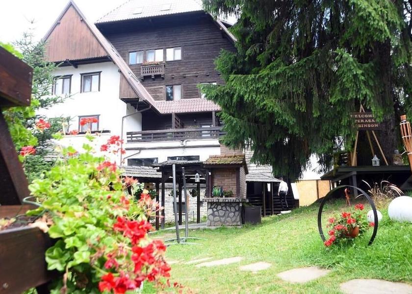  Predeal Exterior Detail