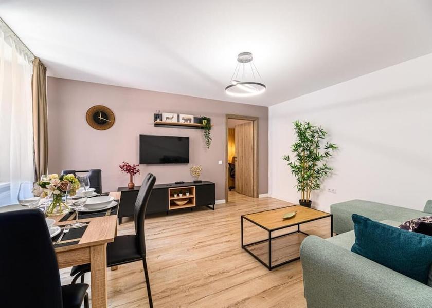  Brasov In-Room Dining