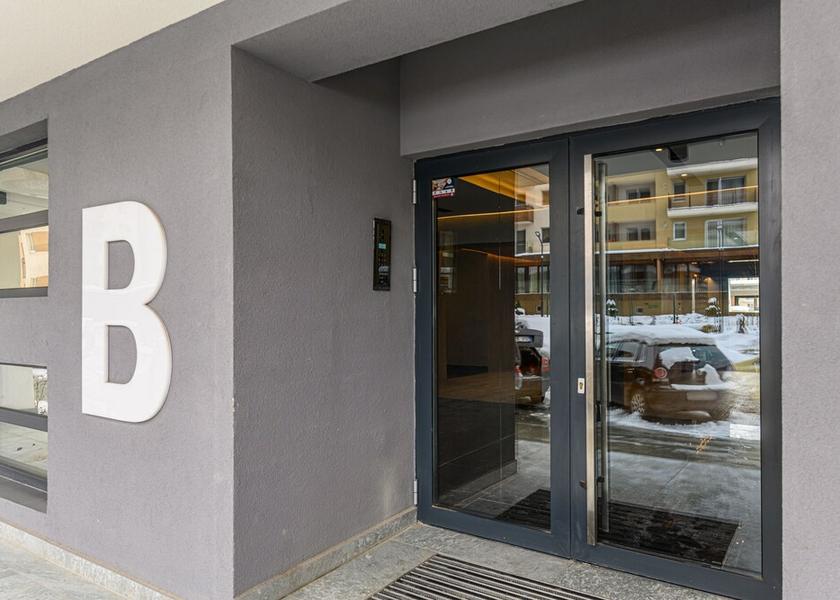  Brasov Exterior Detail