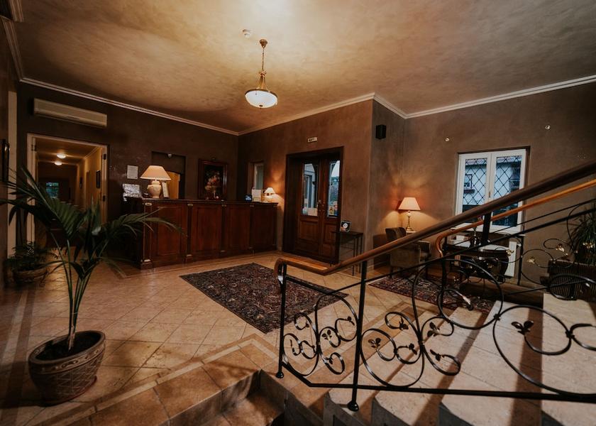  Timisoara Interior Entrance