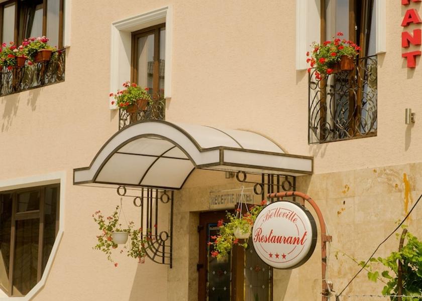  Iasi Exterior Detail