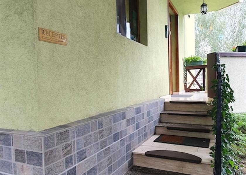  Iasi Exterior Detail