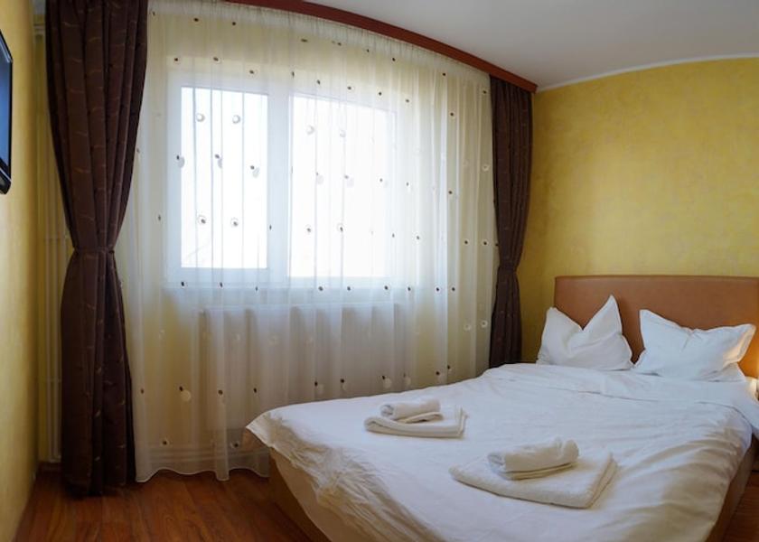  Constanta Interior Entrance