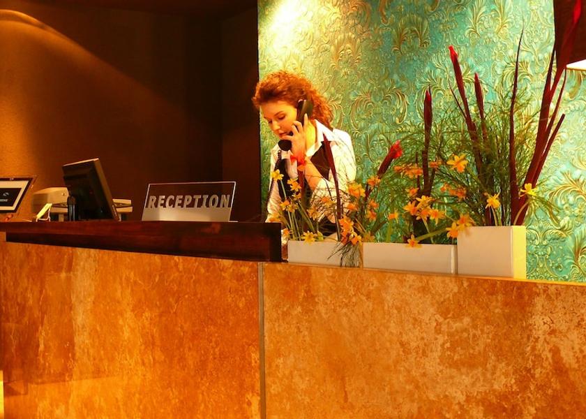  Cluj-Napoca Reception