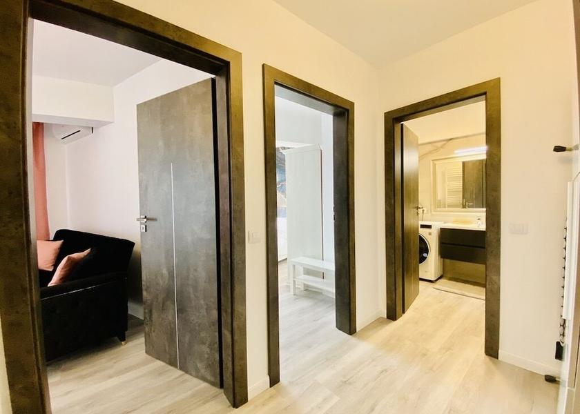  Cluj-Napoca Interior Entrance