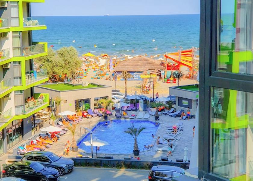  Navodari Exterior Detail