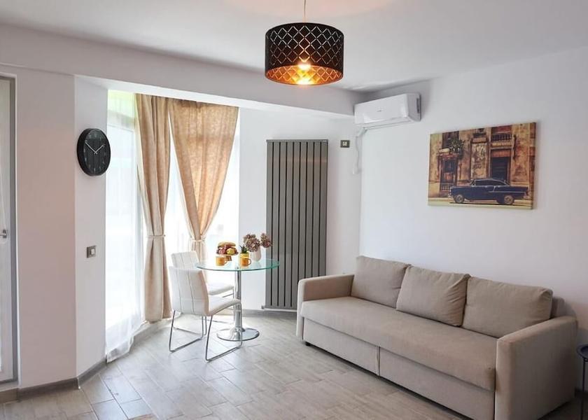  Navodari Living Area