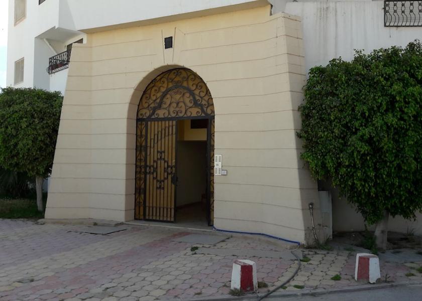  Tunis Entrance