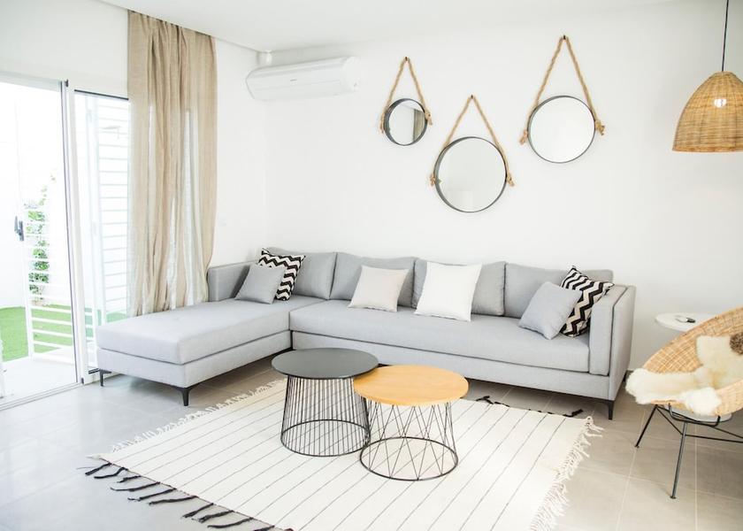  La Marsa Room