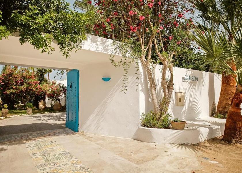  Mahdia Exterior Detail